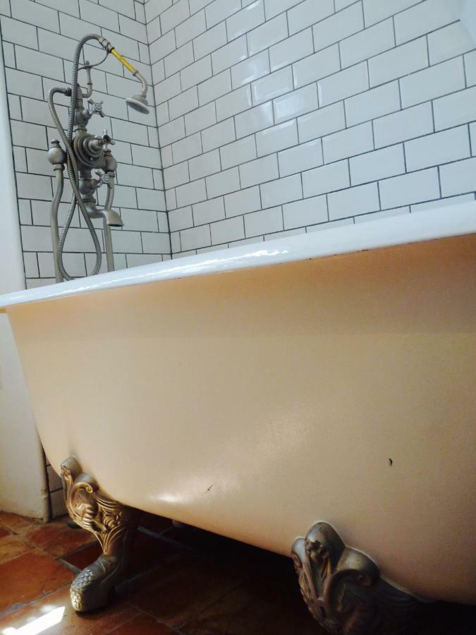 Chez Lola-maison D'hotes Corbieres Frühstückspension *